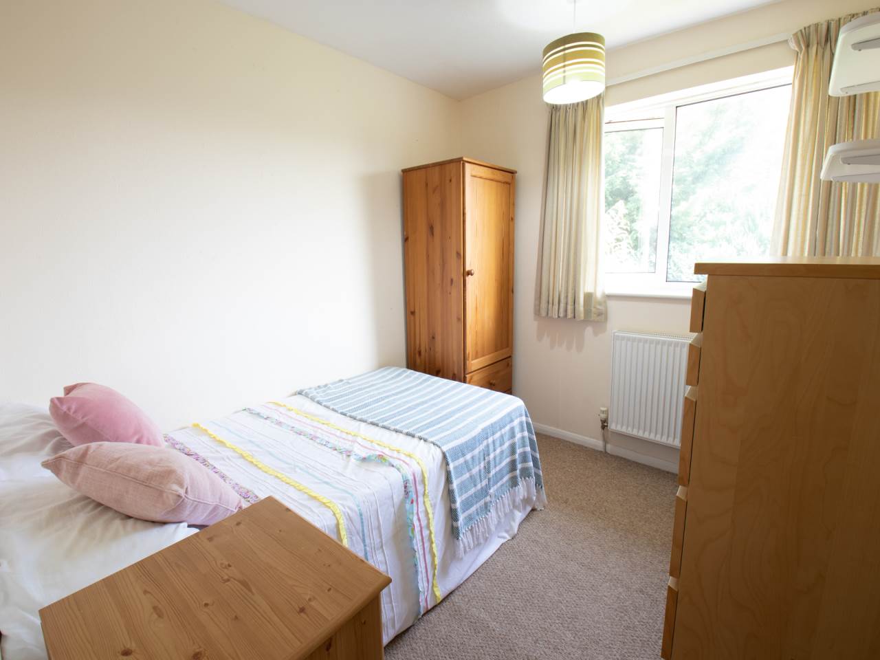 Mead Way, Canterbury, Kent - StudentPlaces